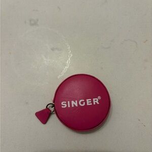 Singer Pink Retractable Measuring Tape